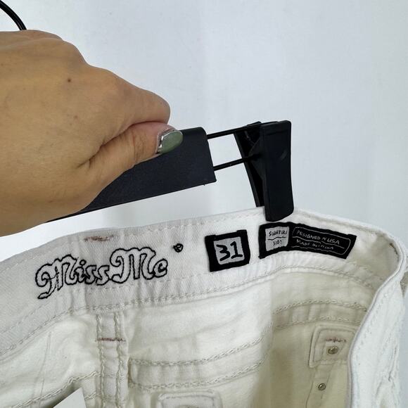 Miss Me Jeans Signature Boot Cut Embellished Pockets Jeans in White - Picture 5 of 5